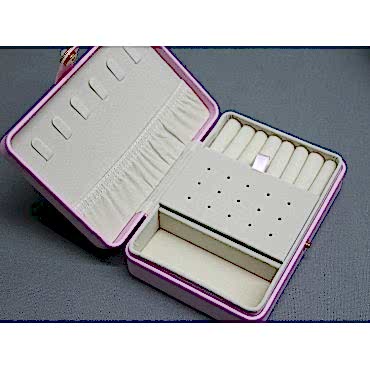 16x11 cm Deri Kaplamalı Makyaj Ve Takı Kutusu 