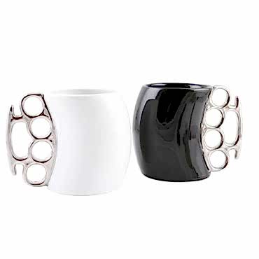 Muşta Tasarımlı Seramik Kupa