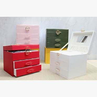 17x20 cm Deri Kaplamalı Makyaj Ve Takı Kutusu 