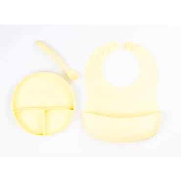 Sarı 3’lü Silikon Yemek Seti – Önlük + Diş Kaşıyıcılı Kaşık + Vakumlu Tabak