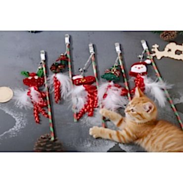 Yılbaşı Temalı Zilli Kedi Oyun Oltası 