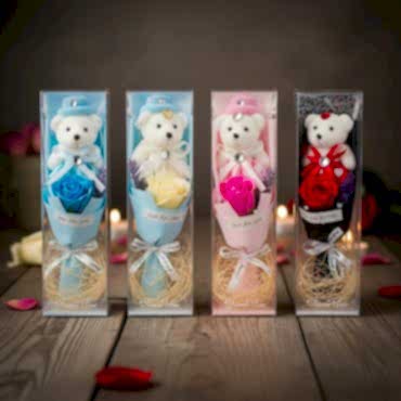 Şeffaf Kutulu Ayıcıklı Gül Buketi 