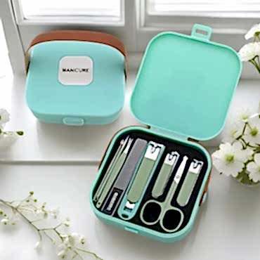 8 Parça Çantalı Manikür Seti 